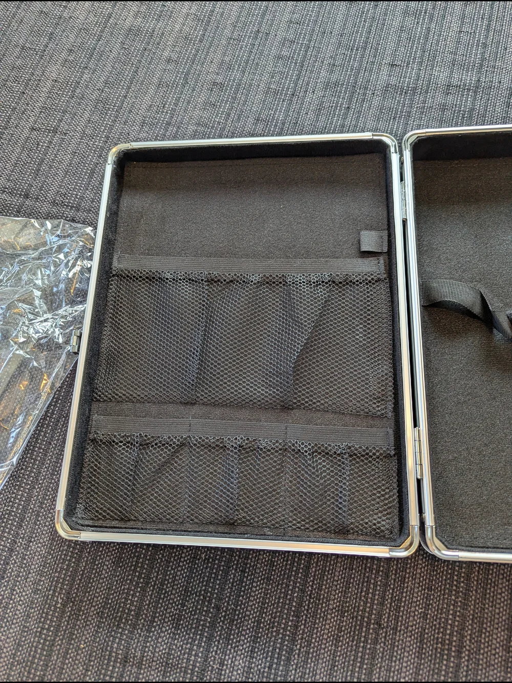 Tablet Carrying Case with Organizer - Black